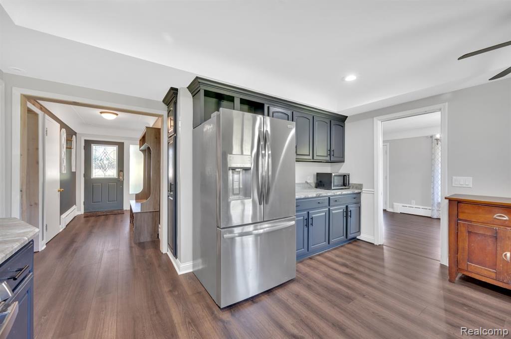 42790 Utica Road, Sterling Heights, MI 48314 — Photo 9