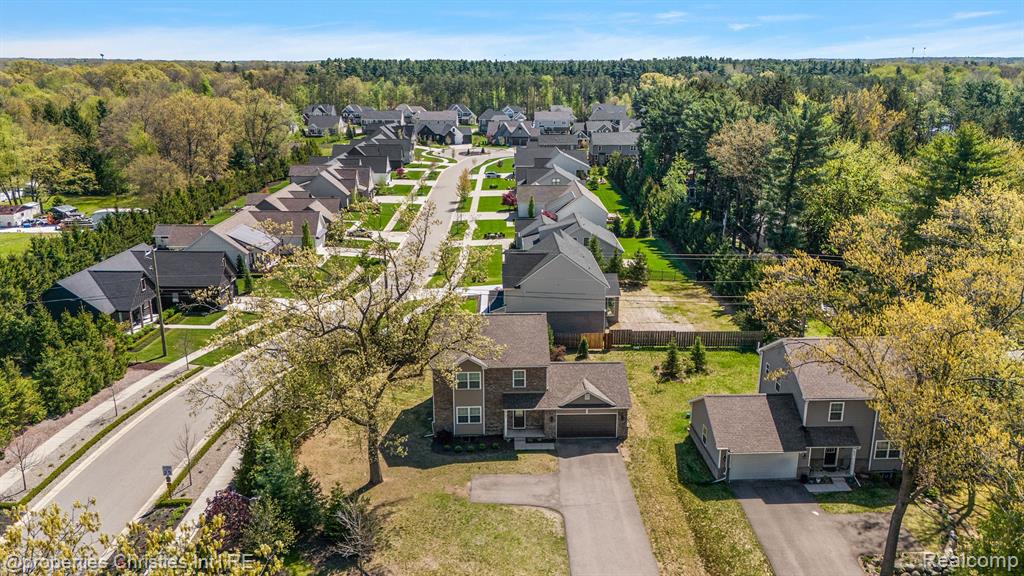 4125 S Newton Road, Commerce Twp, MI 48390 — Photo 2