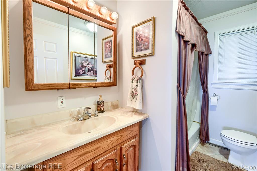 9050 E Bristol Road, Davison, MI 48423 — Photo 53
