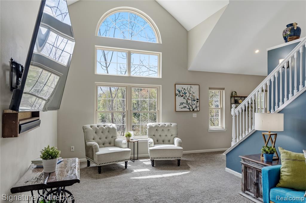 601 Village Lane, Milford, MI 48381 — front exterior