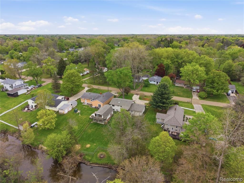 2465 Egelston Avenue, Burton, MI 48509 — Photo 47