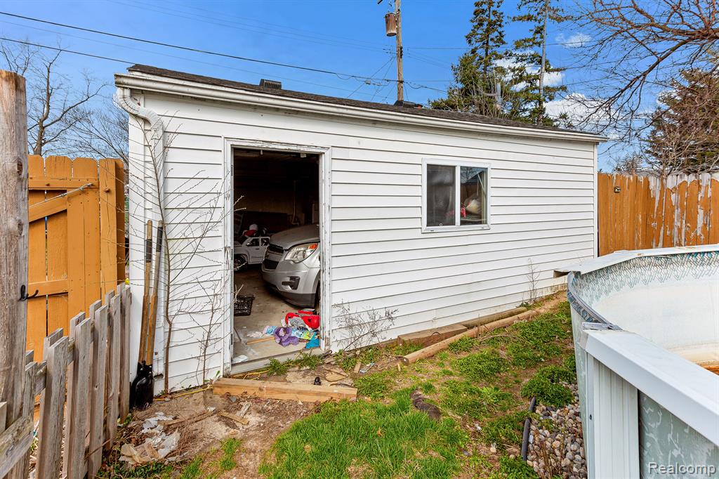 7001 BELTON Street, Garden City, MI — Photo 24