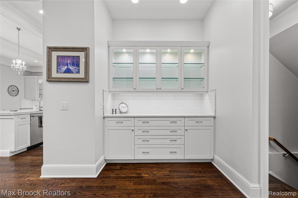 864 Chestnut Street, Birmingham, MI 48009 — Photo 9