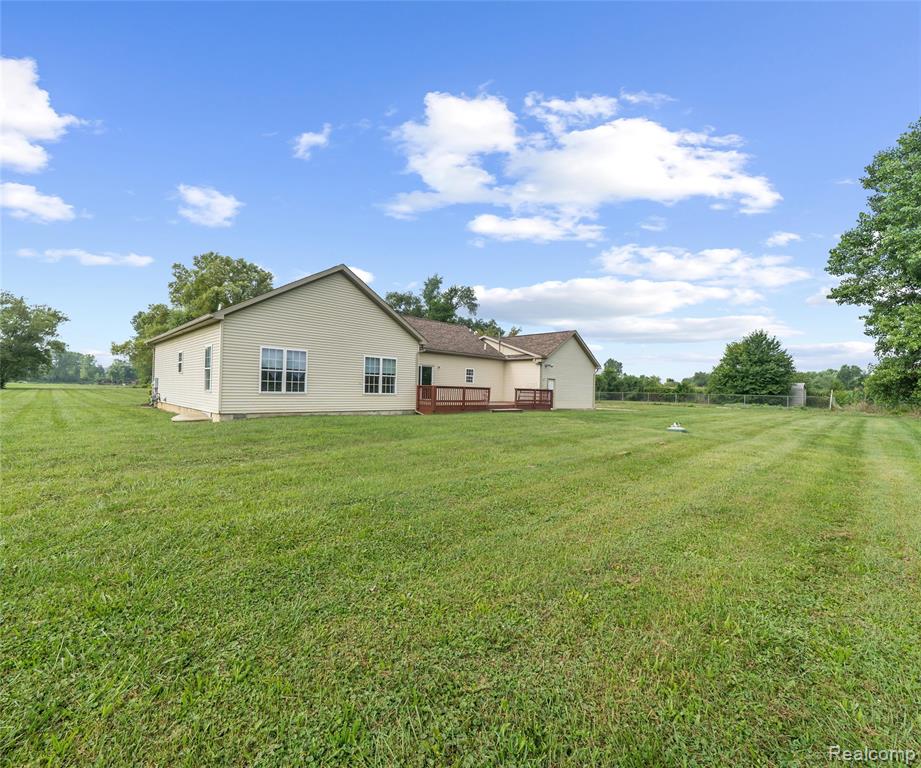 48196 Martz Road, Van Buren, MI 48111 — Photo 31
