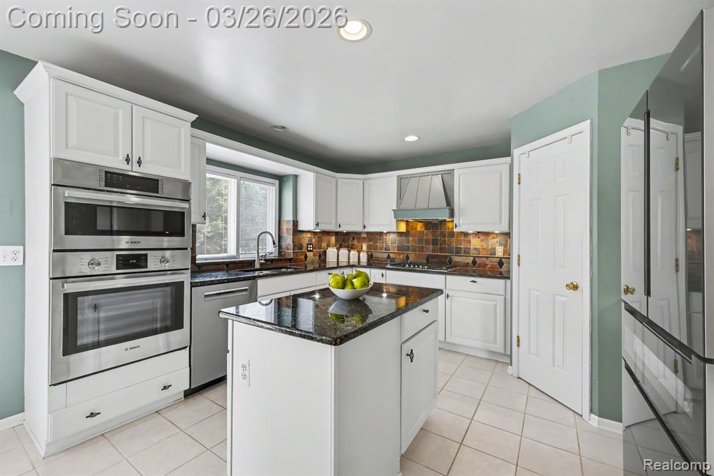 47626 Woodberry Estates Drive, Macomb, MI 48044 — Photo 13