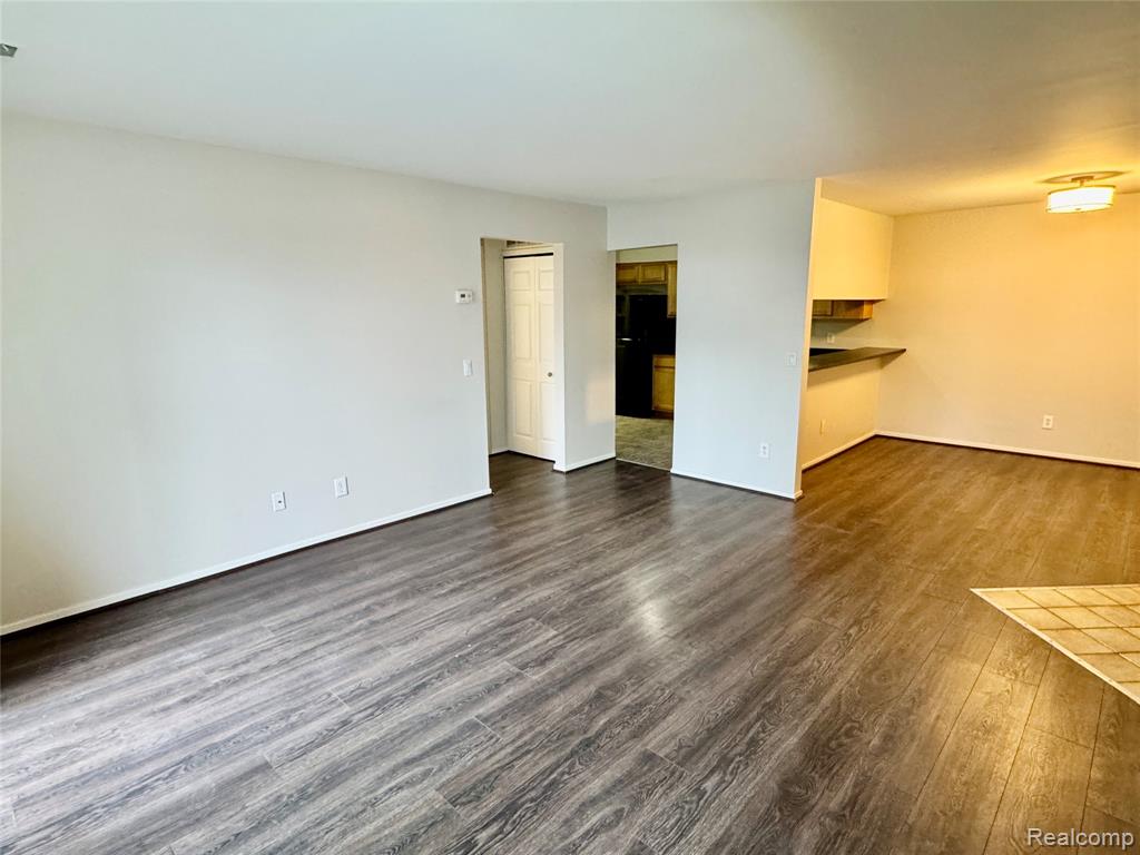 2605 Greenstone Boulevard, 201, Auburn Hills, MI 48326 — Photo 5