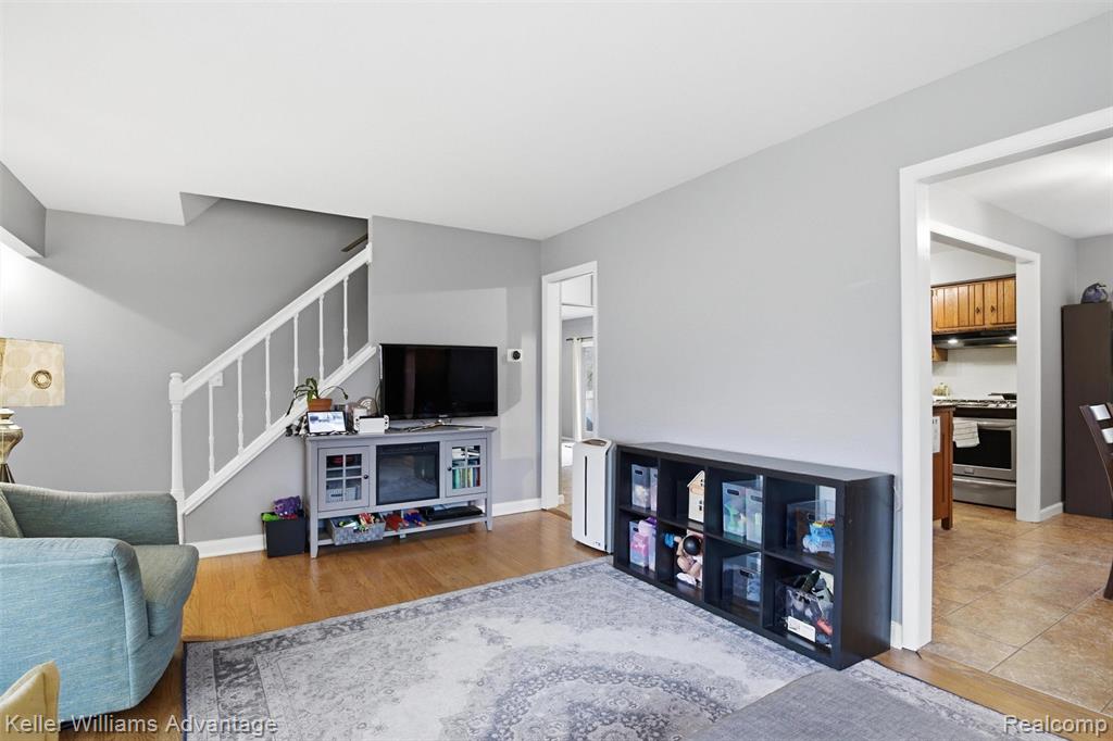 8610 Buffalo Drive, Commerce Twp, MI 48382 — Photo 9