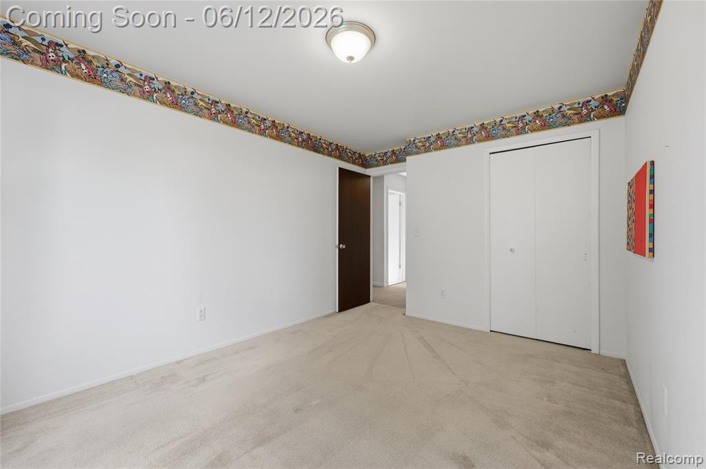 640 Longfellow Drive, Troy, MI 48085 — Photo 21
