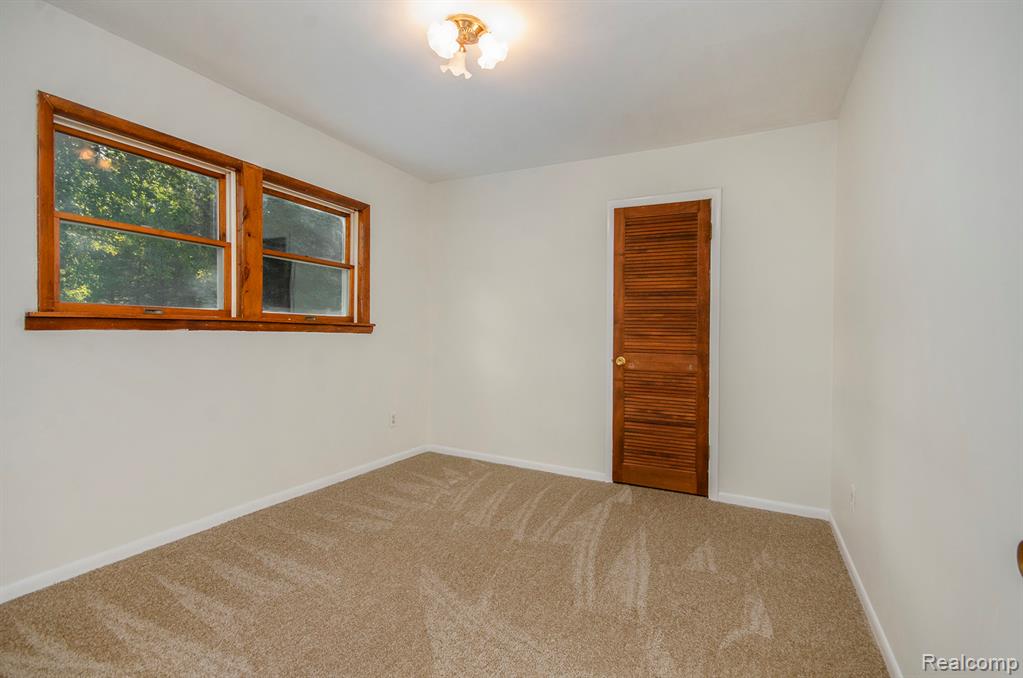 8344 Ellis Road, Clarkston, MI 48348 — Photo 21