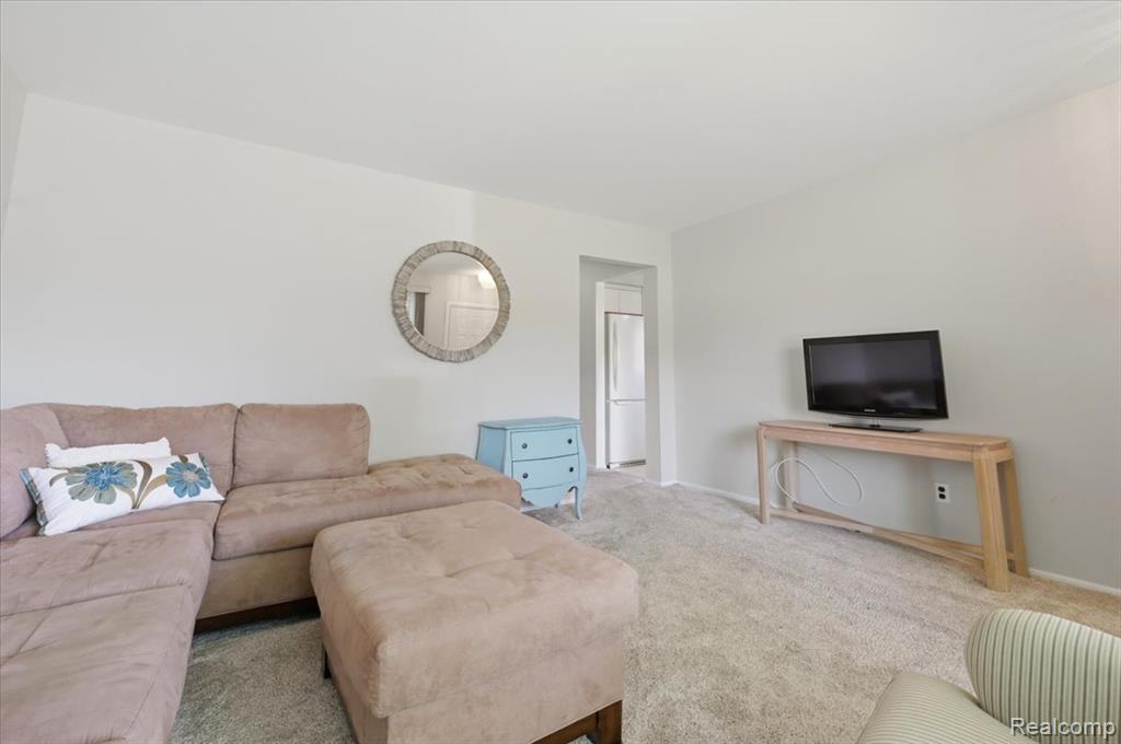 5918 N Lafayette Street, Dearborn Heights, MI 48127 — Photo 8