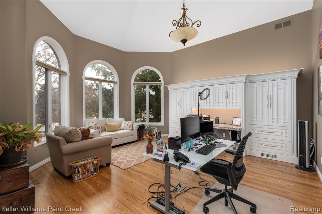 676 Majestic, Rochester Hills, MI 48306 — Photo 17