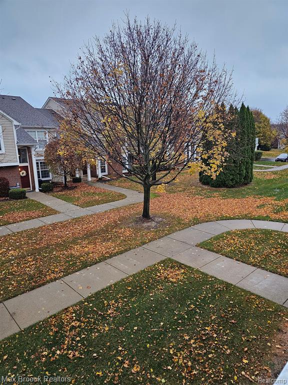 4257 BERKSHIRE Drive, Sterling Heights, MI 48314 — Photo 29