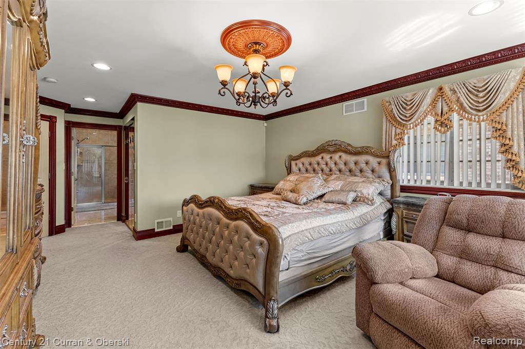 6318 Whitefield Street, Dearborn Heights, MI 48127 — Photo 35