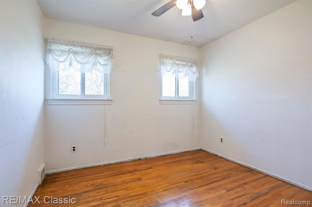 7349 IROQUOIS Street, Westland, MI — Photo 22