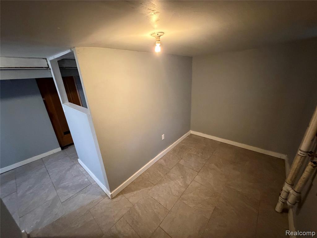 14333 Grandville Avenue, Detroit, MI 48223 — Photo 39