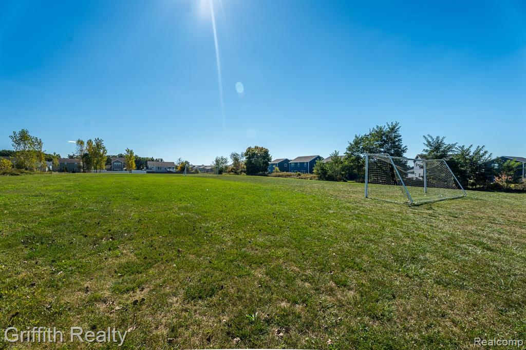 3576 AMBER OAKS Drive, Howell, MI 48855 — Photo 32