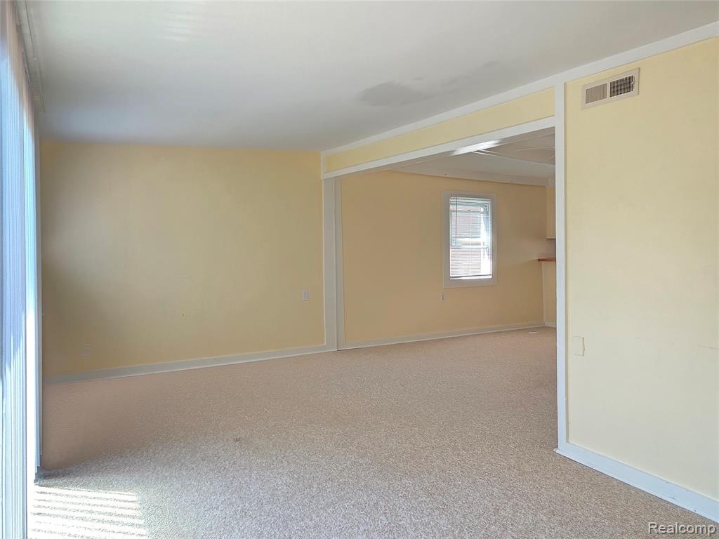 6316 Oakdale Drive, Brighton, MI 48116 — Photo 13