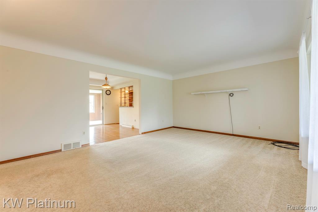 206 E Park Street, Capac, MI 48014 — Photo 6