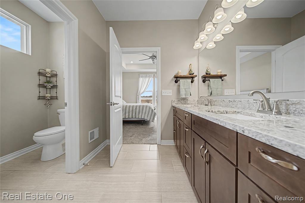 8370 Grist Mill Drive, Fenton, MI 48430 — Photo 20