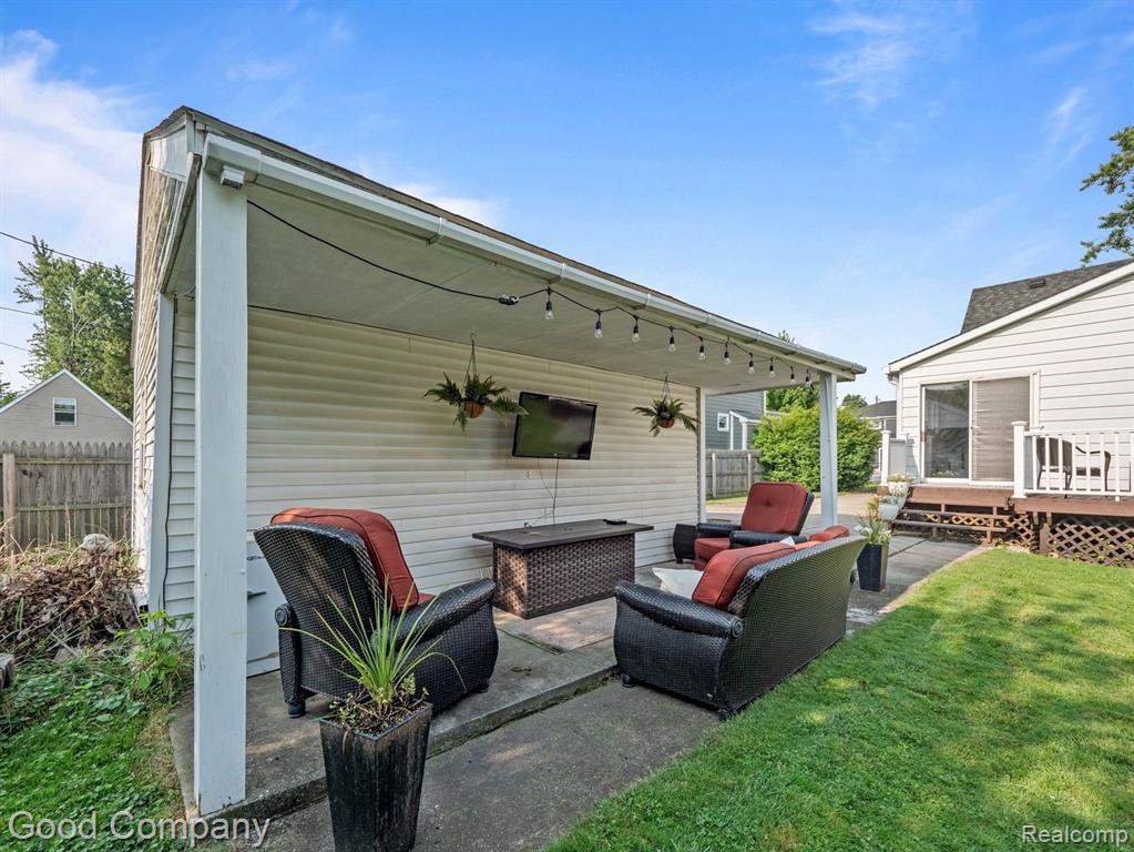 4344 HAMPTON Boulevard, Royal Oak, MI 48073 — Photo 4