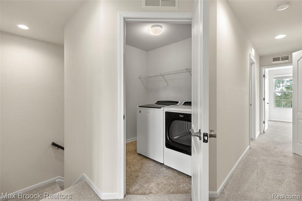 43474 CHANCELLOR Lane SE, Novi, MI — Photo 16