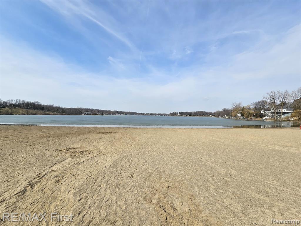700 BYRAM LAKE Drive, Linden, MI 48451 — Photo 30