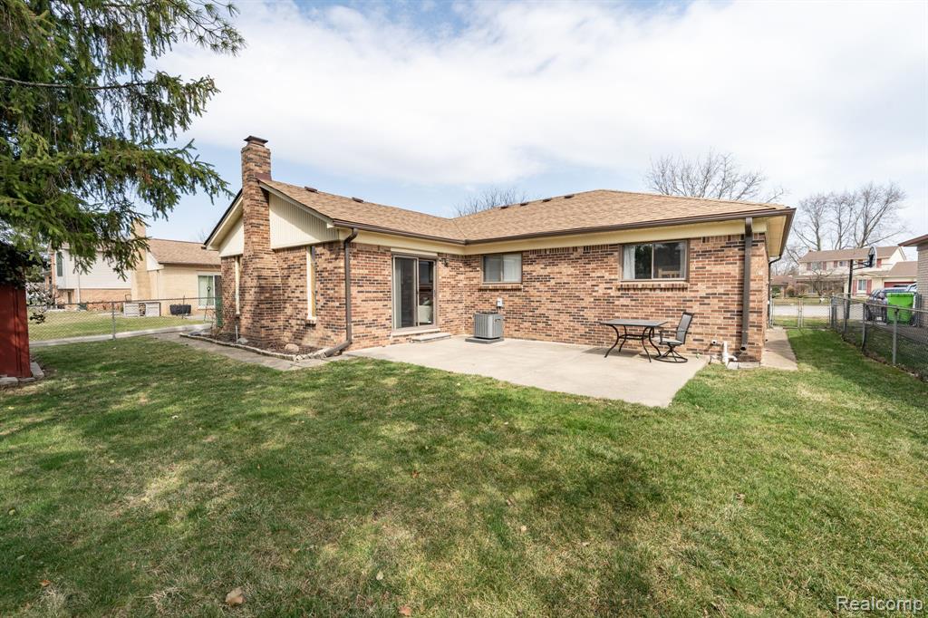 47303 Nola Drive, Macomb, MI 48044 — Photo 25