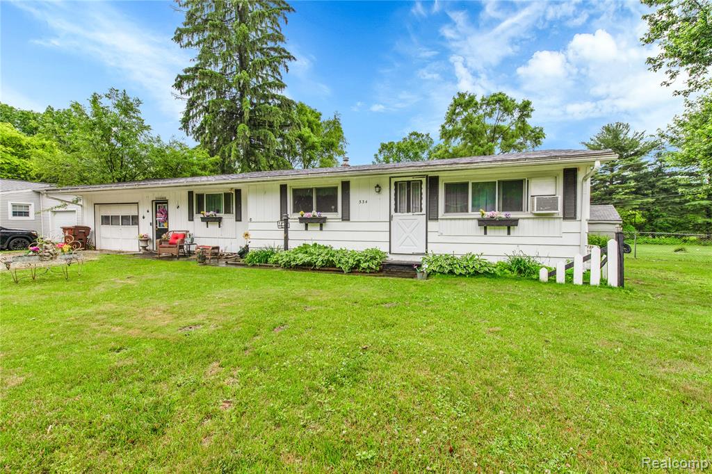 334 Monroe Street, Webberville, MI 48892 — Photo 2