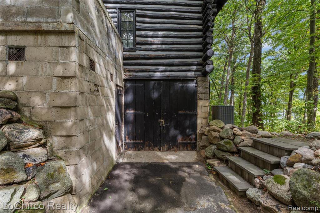 8646 Thendara Boulevard, Clarkston, MI 48348 — Photo 12