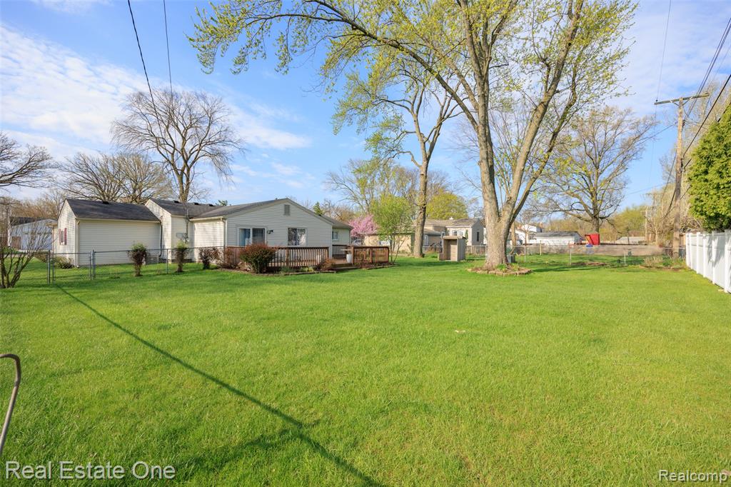 28612 Donnelly Street, Garden City, MI — Photo 22