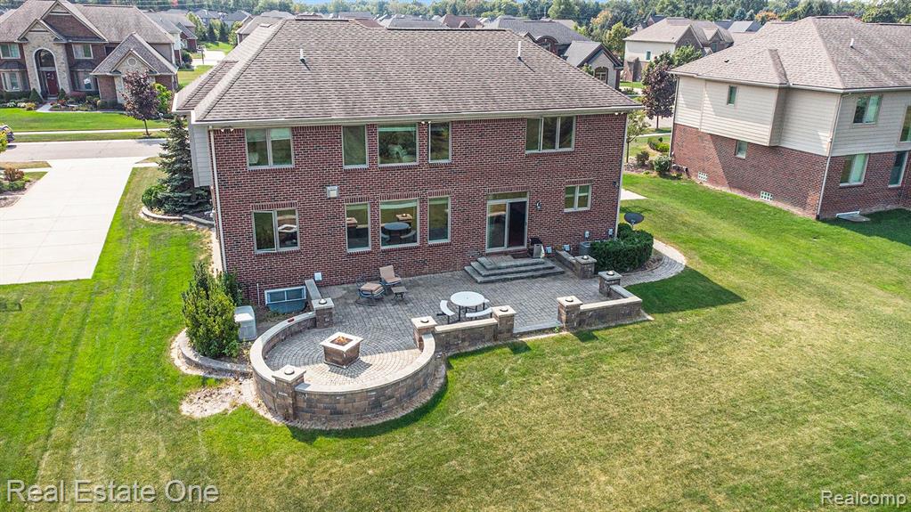 47466 VALENCIA Circle, Novi, MI — Photo 38