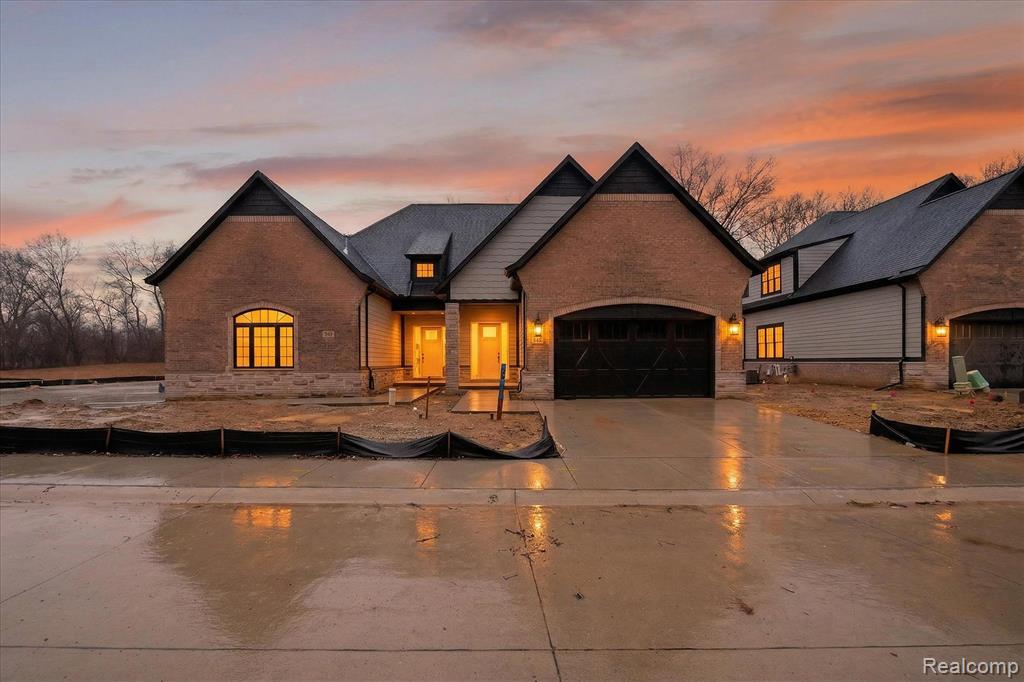 546 Maplehill Road, Rochester Hills, MI 48306 — front exterior