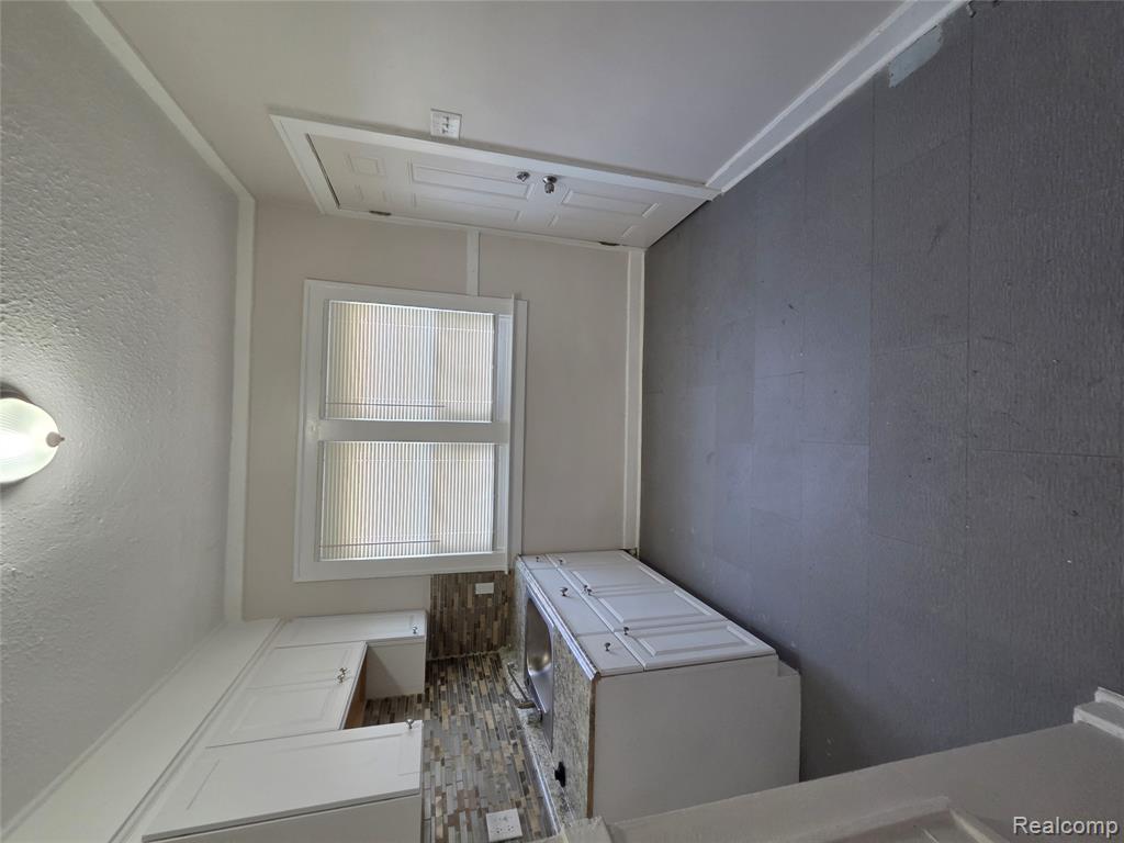 12047 PRAIRIE Street, Detroit, MI 48204 — Photo 8