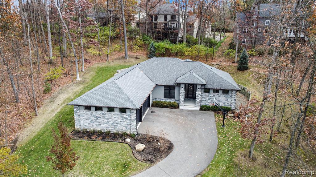5888 Wyndam Lane, Brighton, MI 48116 — Photo 41