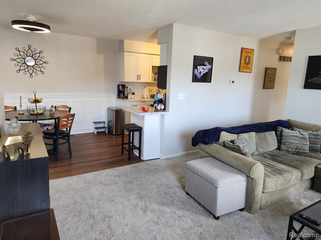 22842 RENFORD Street, Novi, MI — Photo 18