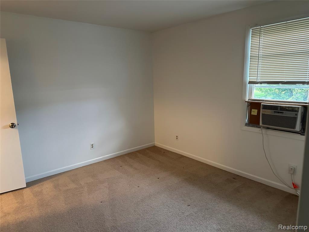 744 E Sibley Street, Howell, MI 48843 — Photo 5
