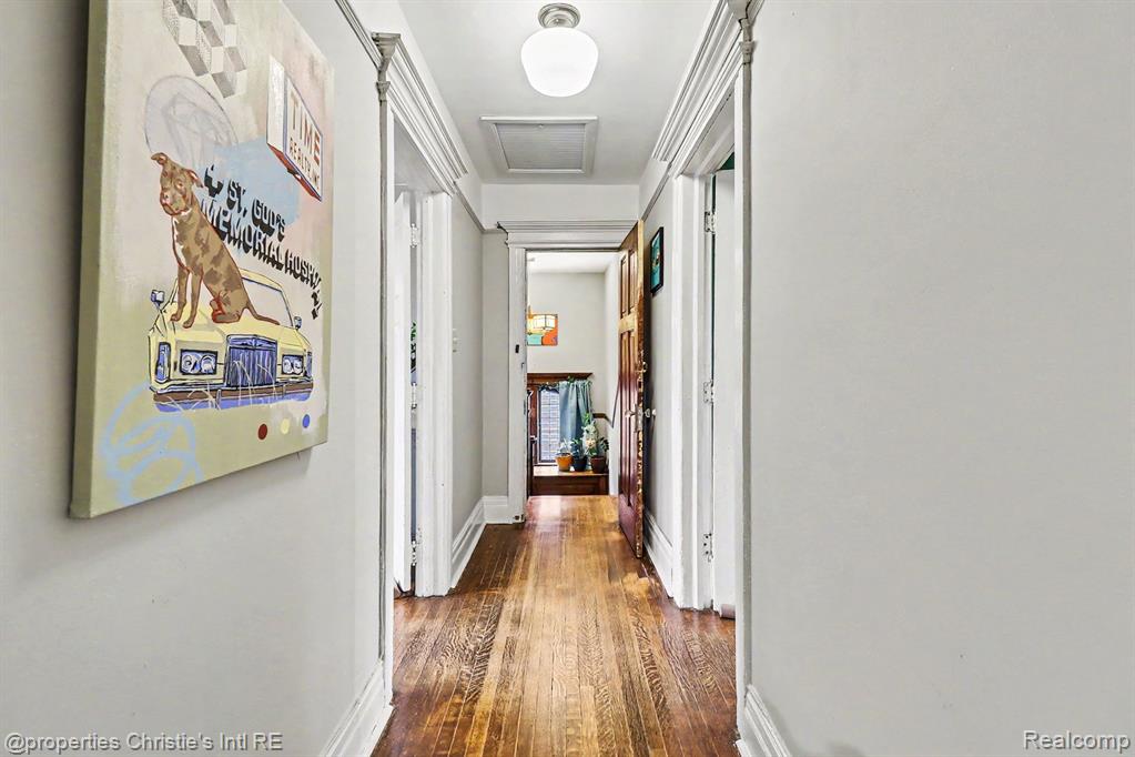 80 Glynn Court, Detroit, MI 48202 — Photo 20