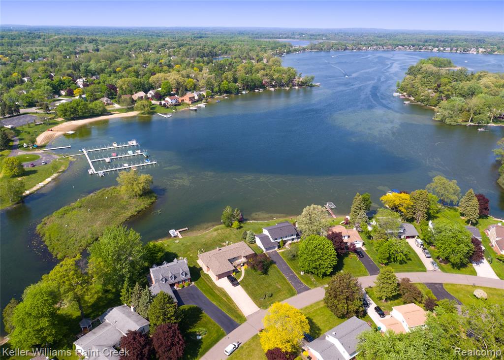 2560 Browning Drive, Lake Orion, MI — Photo 41