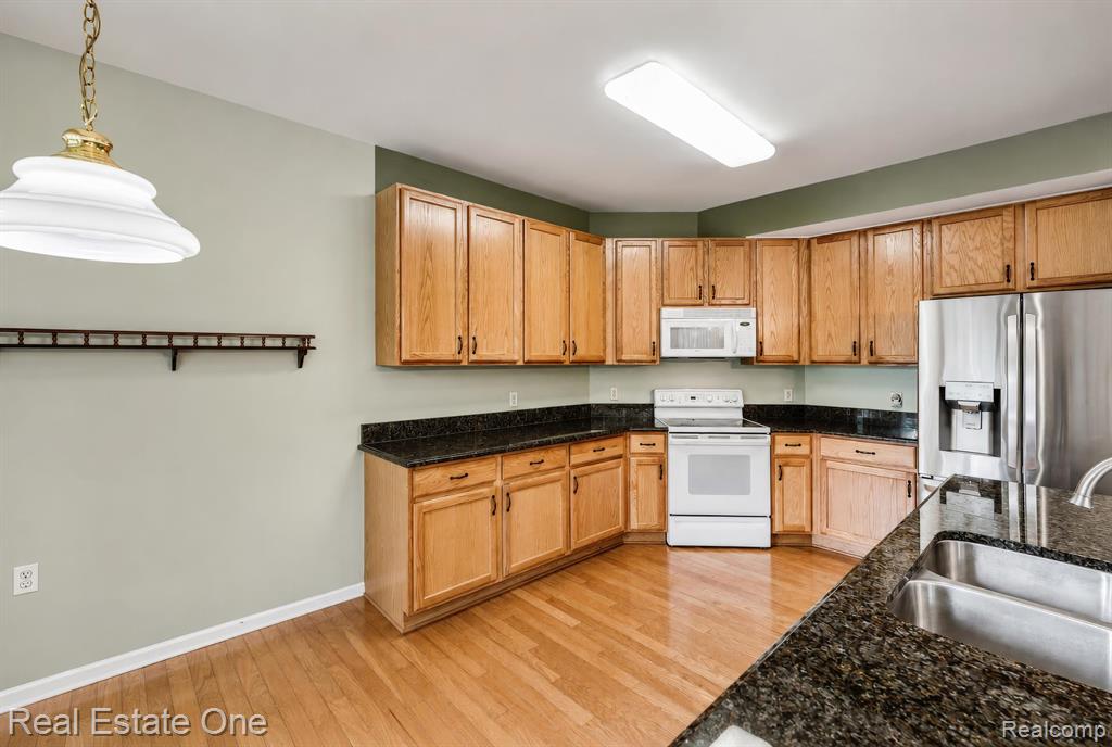 3622 Camden Court, Auburn Hills, MI 48326 — Photo 17