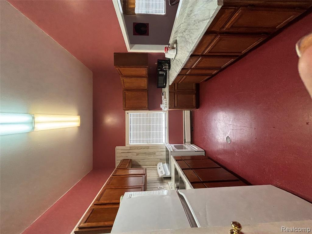1258 E Humphrey Avenue, Flint, MI 48505 — Photo 15