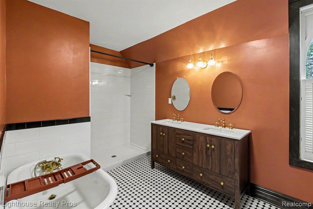 405 W Jefferson Street, Grand Ledge, MI 48837 — Photo 37