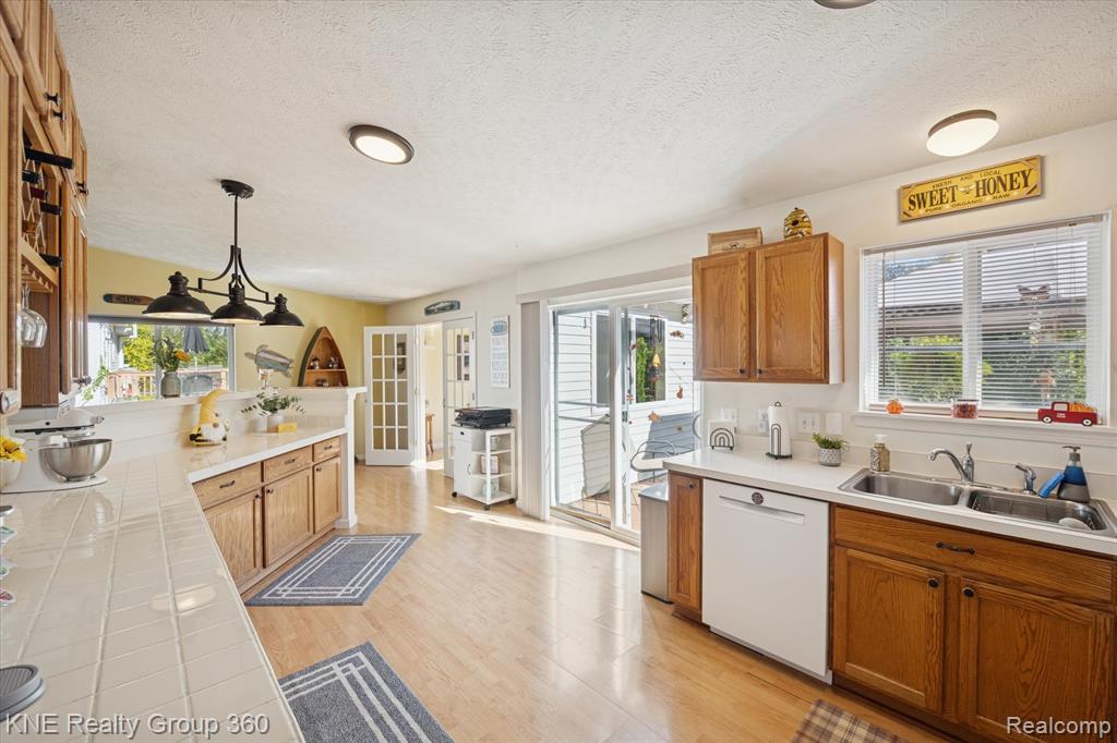 618 Bluebird Lane, Pinckney, MI 48169 — Photo 18