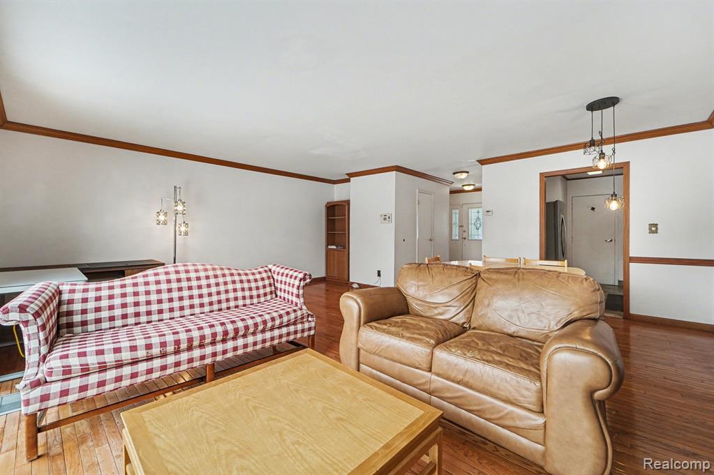 733 Watersedge Drive, Ann Arbor, MI 48105 — Photo 10