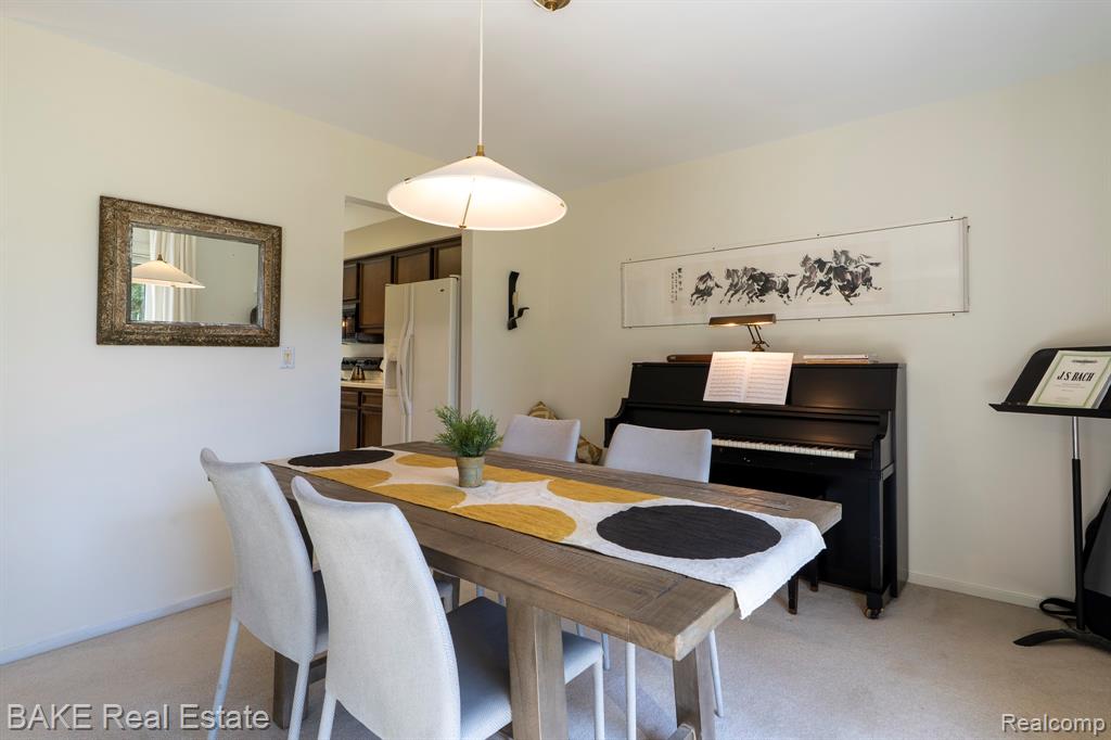881 Greenhills Drive, Ann Arbor, MI 48105 — Photo 18
