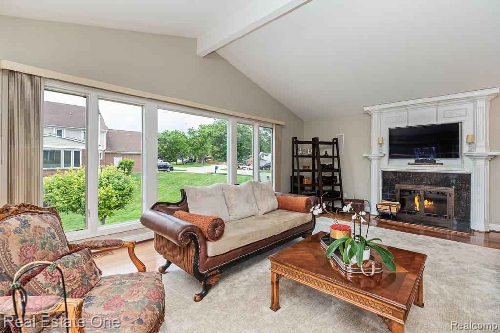 6595 Edith Court, Troy, MI 48085 — Photo 26