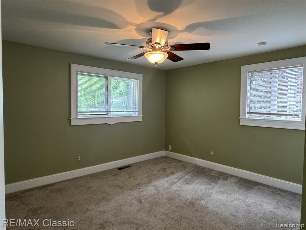 1508 LAKEVIEW Drive, Wolverine Lake, MI 48390 — Photo 24