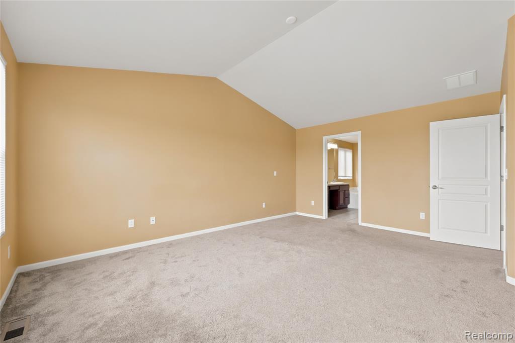 56626 Leeds Lane, Macomb, MI 48042 — Photo 24