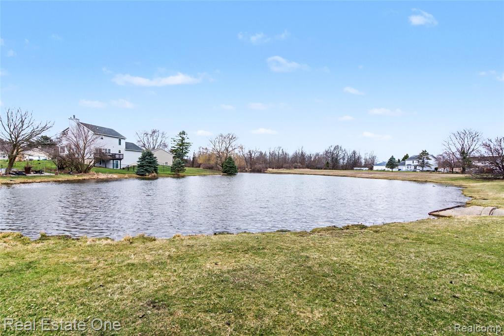 416 Umberland Drive, Howell, MI 48843 — Photo 12