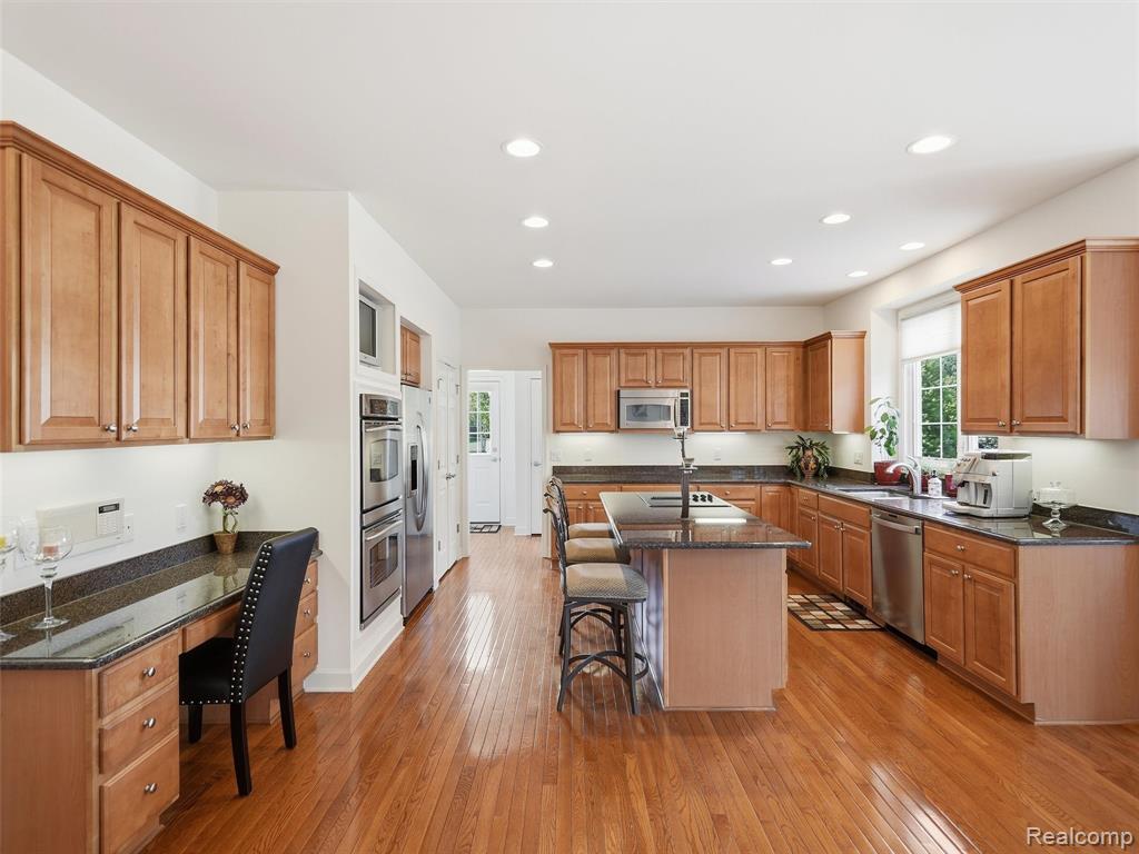 5631 Skye Court, Rochester, MI 48306 — Photo 29