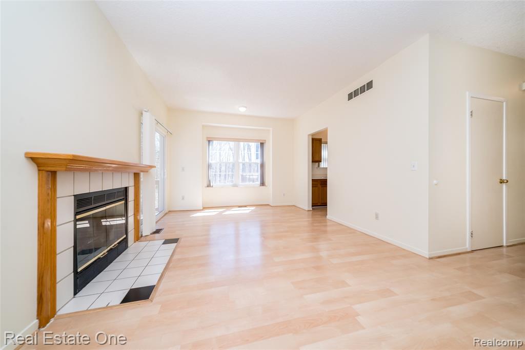 41474 Cornell Drive, Novi, MI 48377 — Photo 20